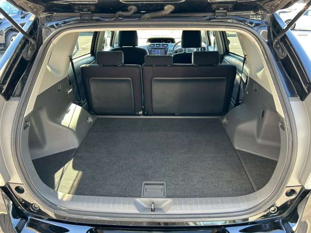トヨタ プリウスΑ １．８ Ｓ チューン ブラック H25年 (近畿) 99