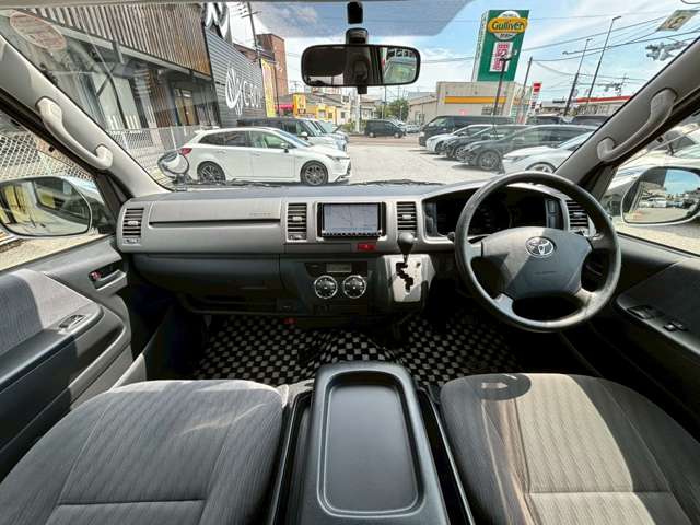 トヨタ ハイエースバン ２．０ スーパーＧＬ ロング H25年 (近畿) 99