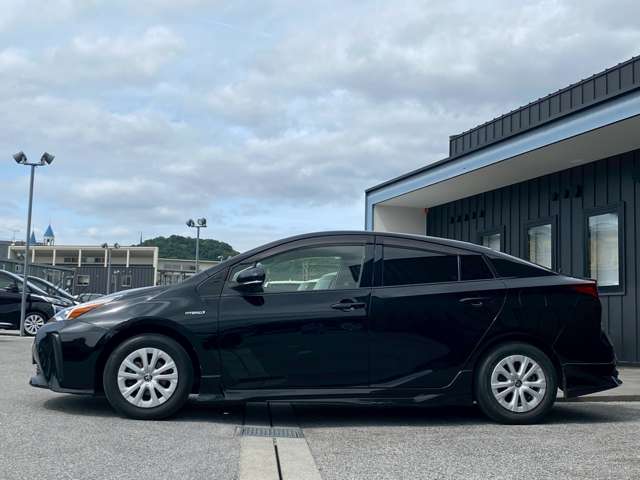 トヨタ プリウス １．８ Ｓ R1年 (近畿) 99