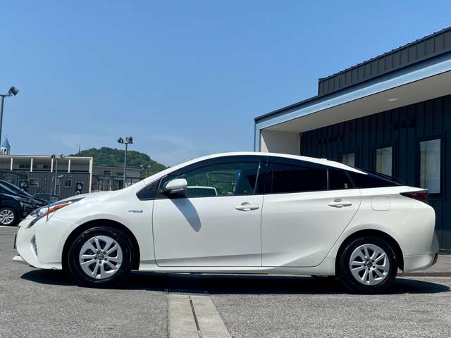 トヨタ プリウス １．８ Ｓ H28年 (近畿) 99