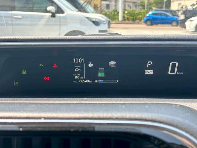 トヨタ アクア １．５ Ｓ スタイルブラック R1年 (近畿) 99