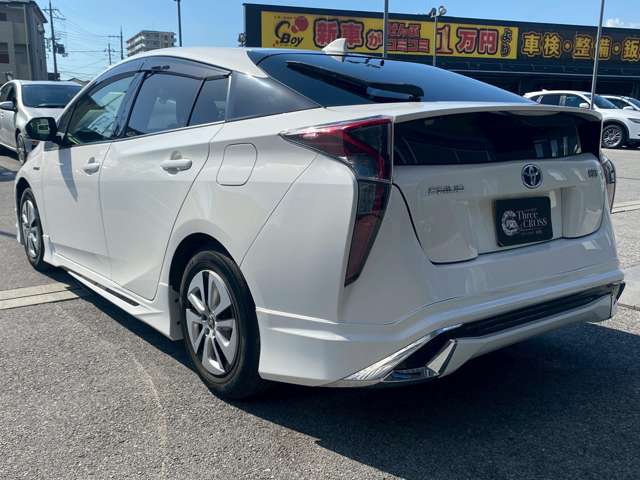 トヨタ プリウス １．８ Ｓ H29年 (近畿) 99