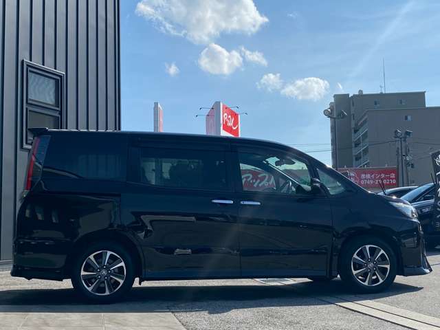 トヨタ ノア ２．０ ＳＩ ＷＸＢＩＩ R1年 (近畿) 99