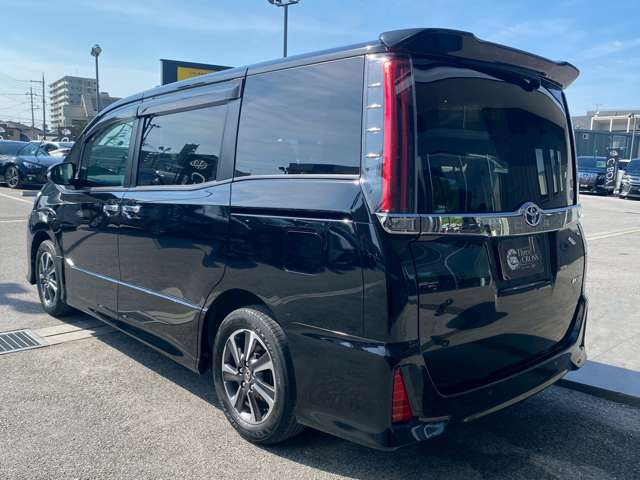 トヨタ ノア ２．０ ＳＩ ＷＸＢＩＩ R1年 (近畿) 99