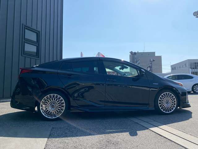 トヨタ プリウス １．８ Ｓ ツーリングセレクション R1年 (近畿) 99