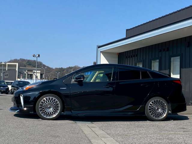 トヨタ プリウス １．８ Ｓ ツーリングセレクション R1年 (近畿) 99