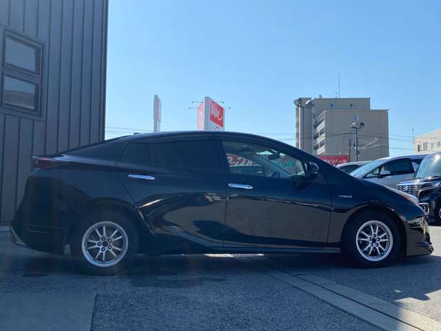 トヨタ プリウス １．８ Ｓ H28年 (近畿) 99