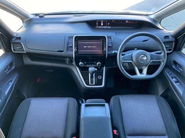 日産 セレナ ２．０ ハイウェイスター Ｖセレクション H29年 (近畿) 99