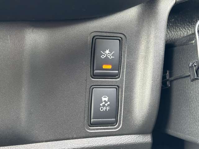 日産 セレナ １．２ Ｅ－ＰＯＷＥＲ ハイウェイスター Ｖ R1年 (東北) 99