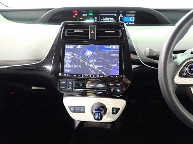 トヨタ プリウス １．８ Ｓ H29年 (近畿) 99