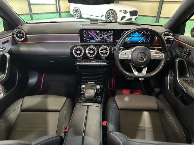 メルセデスベンツ Ａクラス Ａ２５０ ４マチック ＡＭＧライン ４ＷＤ R1年 (関東) 99