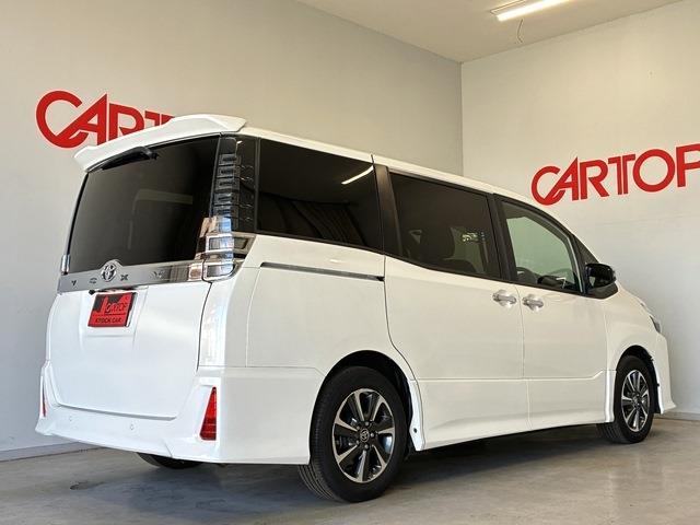 トヨタ ヴォクシー ２．０ ＺＳ 煌ＩＩＩ R4年 (中国) 99