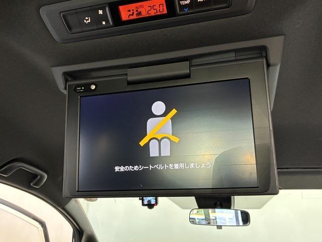 トヨタ ヴォクシー ２．０ ＺＳ 煌ＩＩＩ R4年 (中国) 99