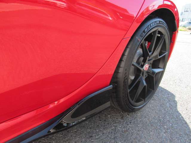 ホンダ シビック ２．０ レーシングブラックパッケージ R8年 (中国) 99