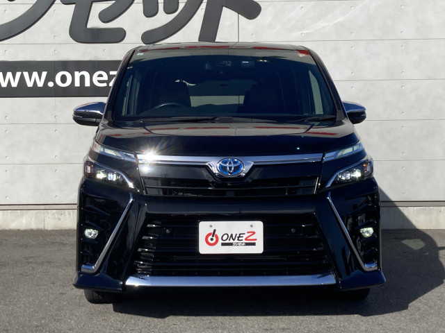 トヨタ ヴォクシー １．８ ハイブリッド ＺＳ 煌ＩＩＩ R3年 (四国) 99