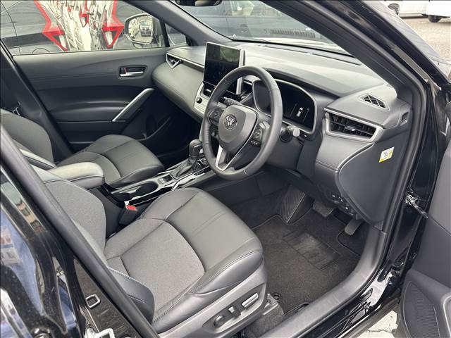 トヨタ カローラクロス ＨＹＢＲＩＤ Ｚ R7年 (九州・沖縄) 99