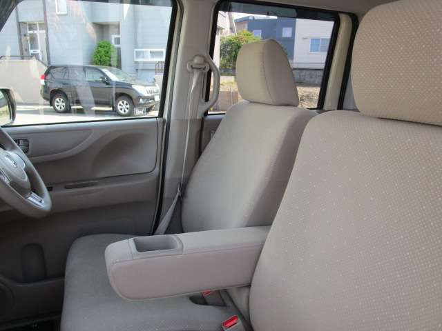 ホンダ Ｎ　ＢＯＸ＋ ６６０ Ｇ Ｌパッケージ 車イス仕様車 ４ＷＤ H25年 (北海道) 99
