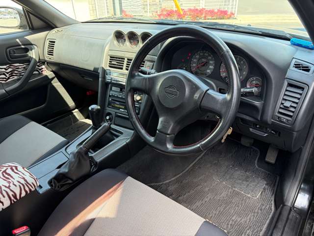 日産 スカイライン ２．５ ２５ＧＴターボ H10年 (関東) 99