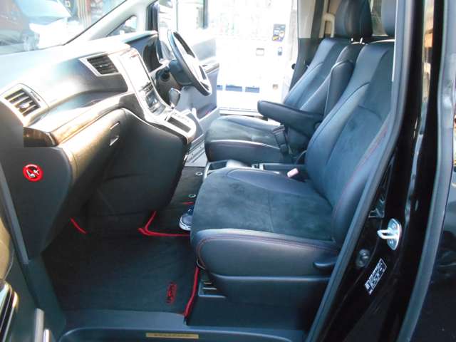 トヨタ ヴェルファイア ２．４Ｚ　ゴールデンアイズ H25年 (近畿) 99