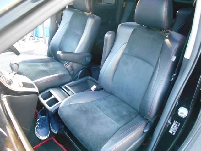 トヨタ ヴェルファイア ２．４Ｚ　ゴールデンアイズ H25年 (近畿) 99