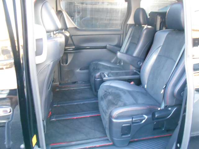 トヨタ ヴェルファイア ２．４Ｚ　ゴールデンアイズ H25年 (近畿) 99