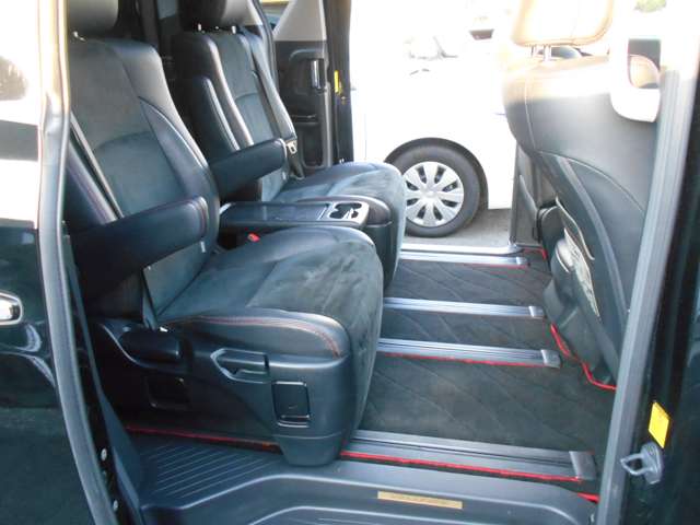 トヨタ ヴェルファイア ２．４Ｚ　ゴールデンアイズ H25年 (近畿) 99