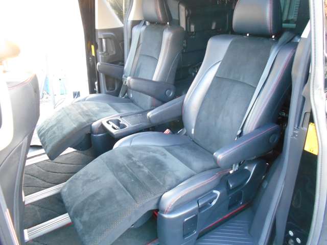 トヨタ ヴェルファイア ２．４Ｚ　ゴールデンアイズ H25年 (近畿) 99