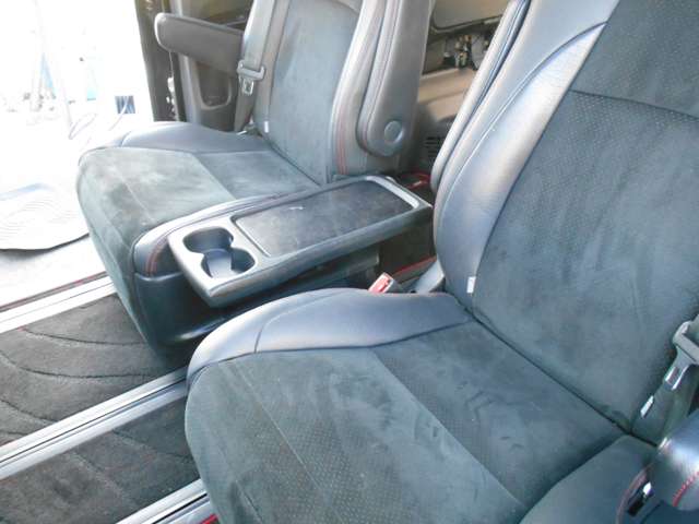 トヨタ ヴェルファイア ２．４Ｚ　ゴールデンアイズ H25年 (近畿) 99