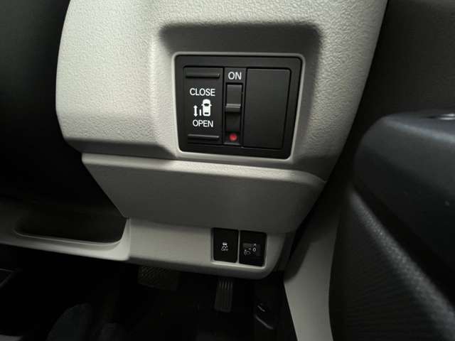 ホンダ Ｎ　ＢＯＸ ６６０ R8年 (四国) 99