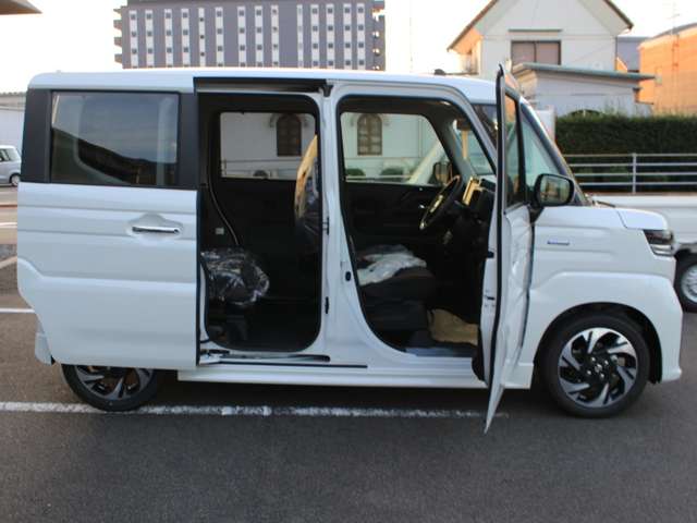 スズキ スペーシア ６６０ カスタム ハイブリッド ＸＳ R7年 (四国) 99