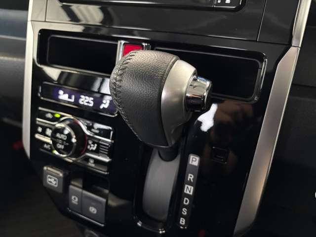 トヨタ ルーミー １．０ カスタム Ｇ ４ＷＤ R5年 (東北) 99