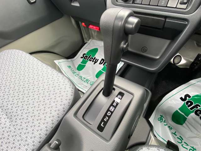 スズキ キャリイトラック ６６０ ＫＣエアコン・パワステ ３方開 ４ＷＤ R6年 (東北) 99