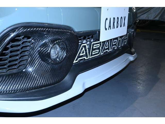 アバルト ６９５セッタンタアニヴェルサーリオ １．４ R2年 (関東) 99