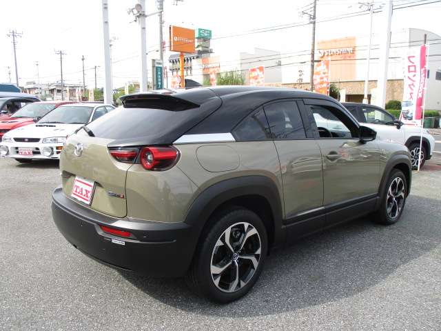 マツダ ＭＸ−３０　ロータリーＥＶ ナチュラル　モノトーン R5年 (関東) 99