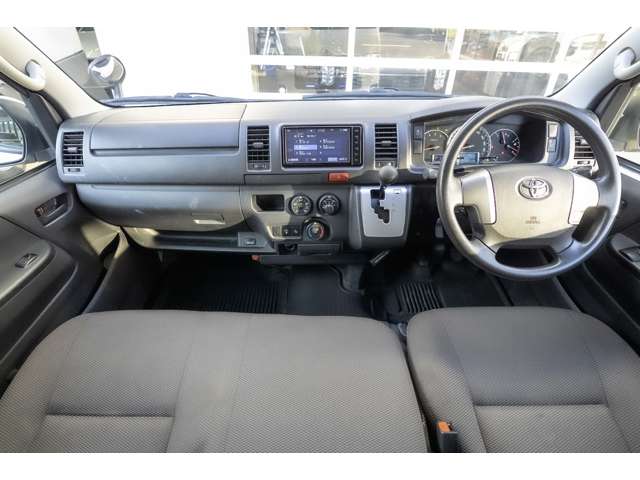トヨタ ハイエースバン ２．８ ＤＸ ロング ＧＬパッケージ ディーゼルターボ ４ＷＤ R2年 (北海道) 99