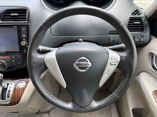 日産 セレナ ２．０ ２０Ｇ Ｓ－ＨＹＢＲＩＤ H27年 (近畿) 99