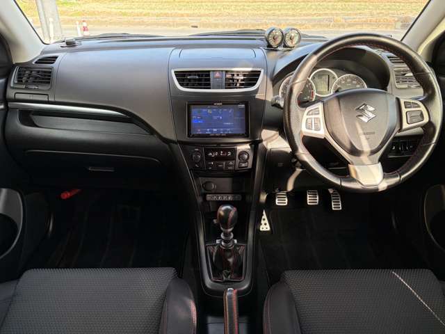 スズキ スイフト １．６ スポーツ H25年 (近畿) 99