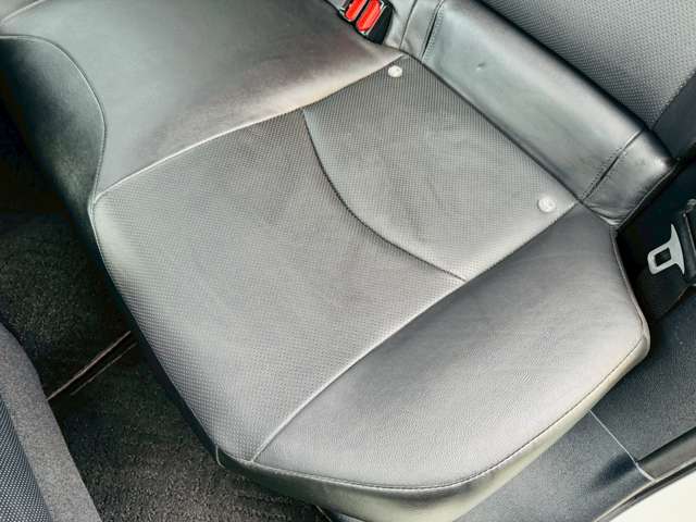 トヨタ プリウス １．８ Ａ プレミアム ツーリングセレクション H28年 (近畿) 99
