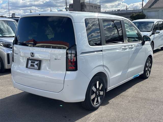 ホンダ フリード　ハイブリッド １．５ Ｅ：ＨＥＶ エアー ＥＸ R7年 (近畿) 99