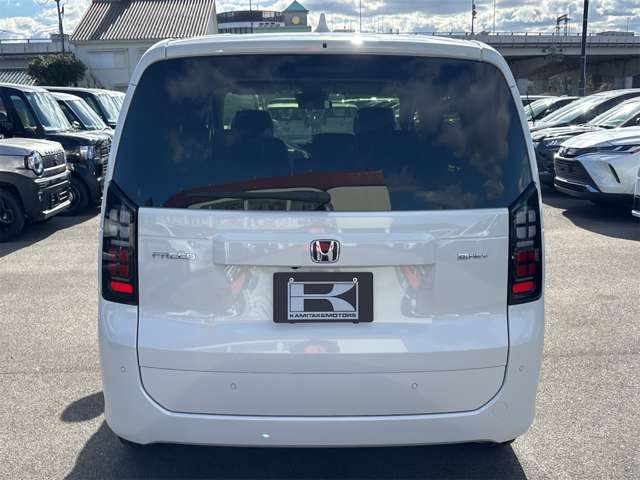 ホンダ フリード　ハイブリッド １．５ Ｅ：ＨＥＶ エアー ＥＸ R7年 (近畿) 99