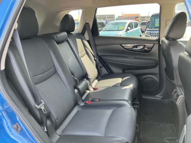 日産 エクストレイル ２．０ ２０ＸＩ Ｖセレクション ２列車 ４ＷＤ R3年 (関東) 99