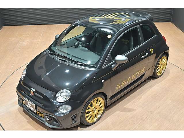 アバルト ６９５セッタンタチンクエ アニヴェルサーリオ １．４ R6年 (関東) 99