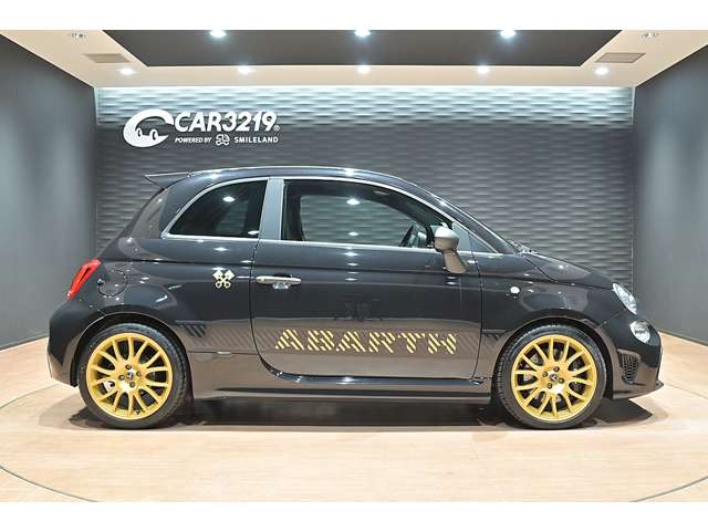 アバルト ６９５セッタンタチンクエ アニヴェルサーリオ １．４ R6年 (関東) 99