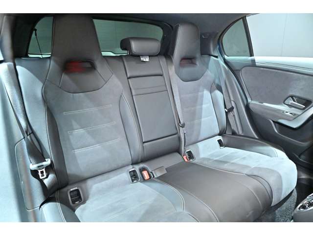 ＡＭＧ Ａクラス Ａ３５ ４マチック エディション１ ４ＷＤ R1年 (関東) 99