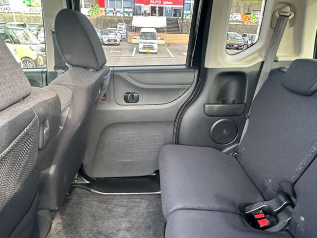 ホンダ Ｎ　ＢＯＸ ６６０ カスタムＧ H27年 (中国) 99