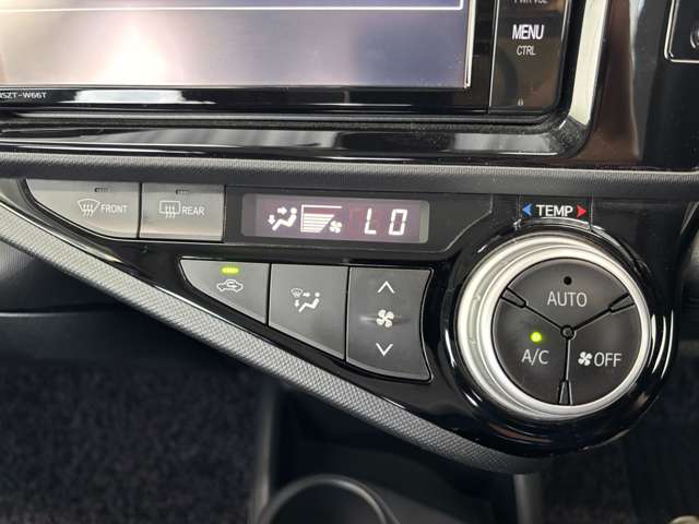 トヨタ アクア １．５ Ｓ スタイルブラック H29年 (東北) 99