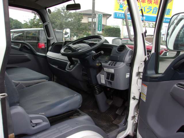 三菱フソウ キャンター ３．０ 全低床 ディーゼルターボ H27年 (関東) 99