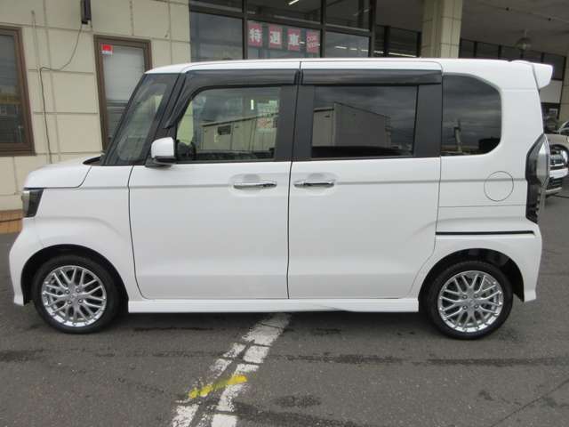 ホンダ Ｎ　ＢＯＸ カスタム ６６０ Ｌ ターボ ４ＷＤ R5年 (東北) 99