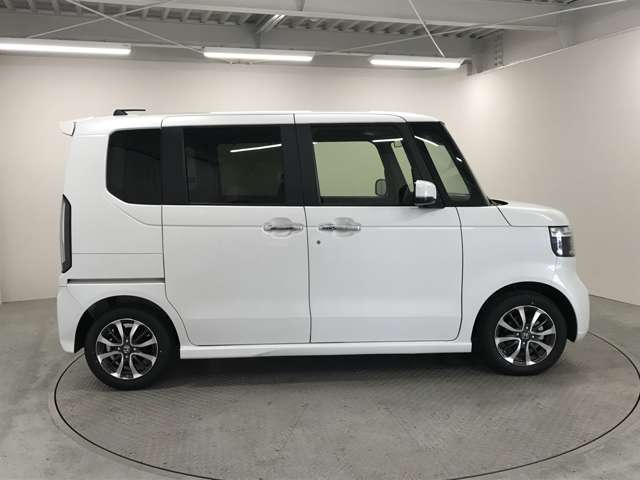 ホンダ Ｎ　ＢＯＸ カスタム ６６０ R8年 (近畿) 99