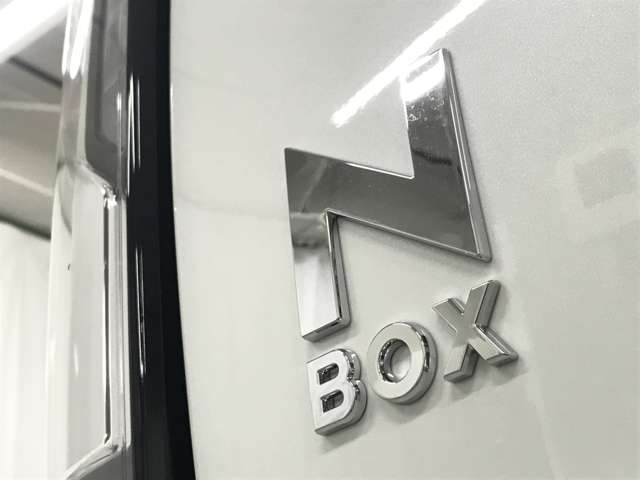 ホンダ Ｎ　ＢＯＸ カスタム ６６０ R8年 (近畿) 99